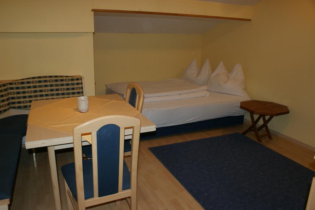 Gaestehaus Kuebler Екстер'єр фото